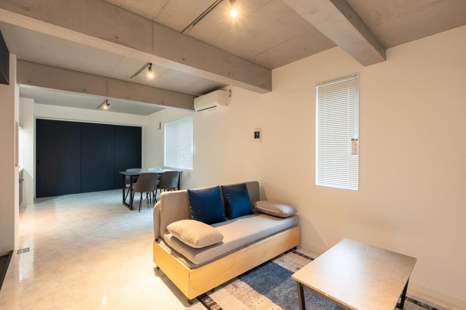 Living room, Seating area, Dining area, air conditioner
