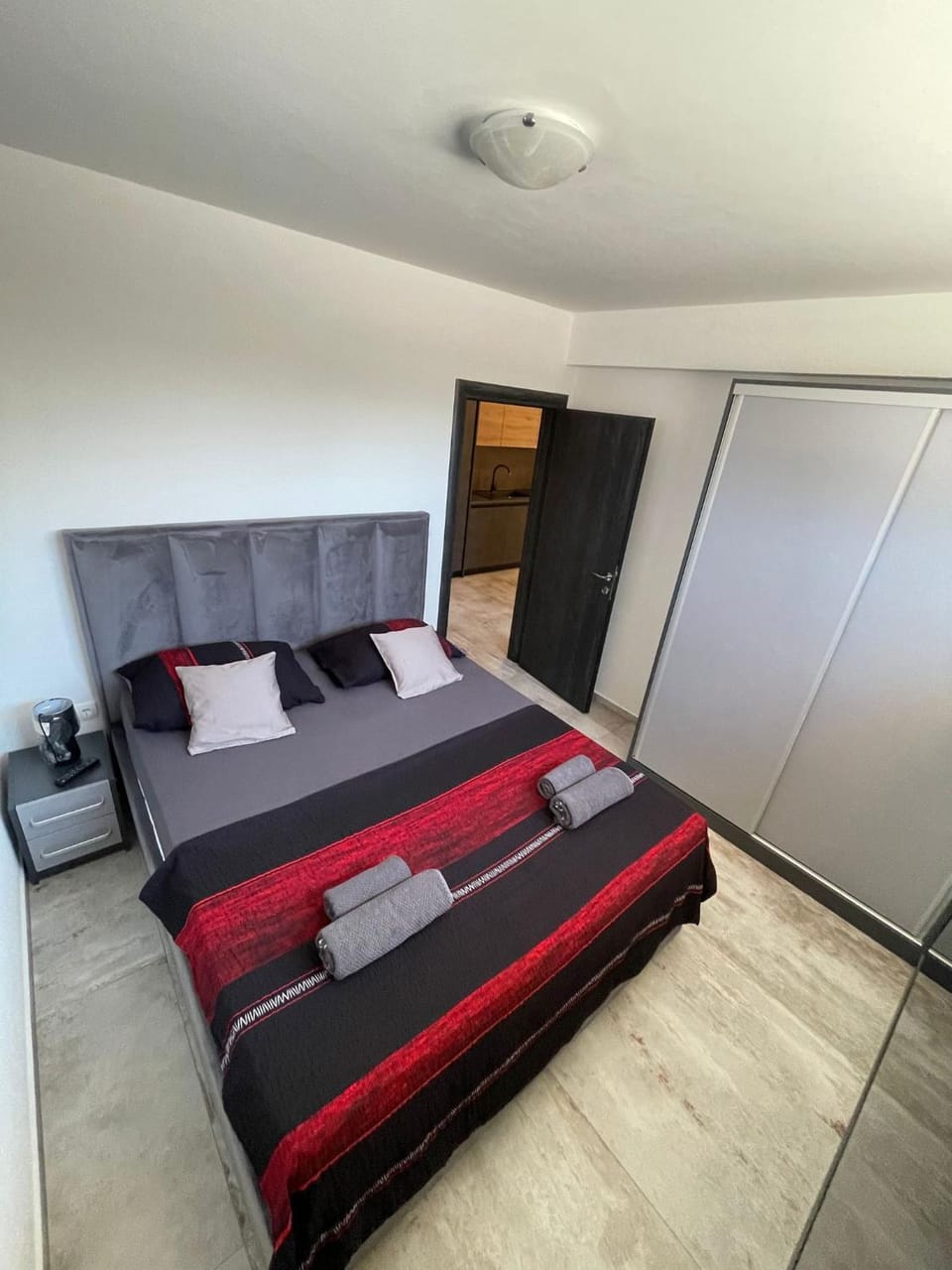 Apartmani Karla Apartment in Okrug Gornji