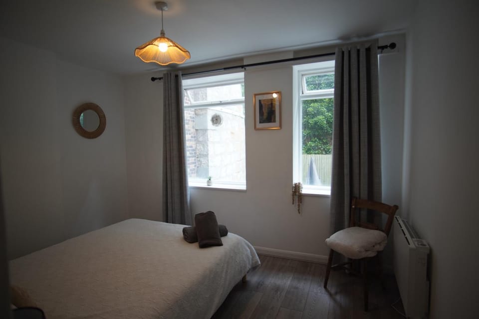 Two Bed Flat Sea view Old town Hastings Apartment in Hastings