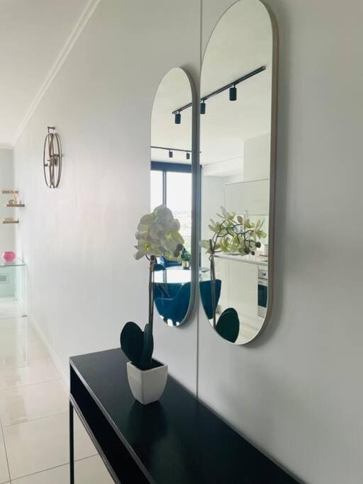 Ellipse Waterfall Luxury Apartment Apartment in Sandton