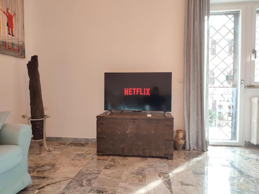 Sunnyhome- Ostia Lido vista mare 2 bagni House in Ostia