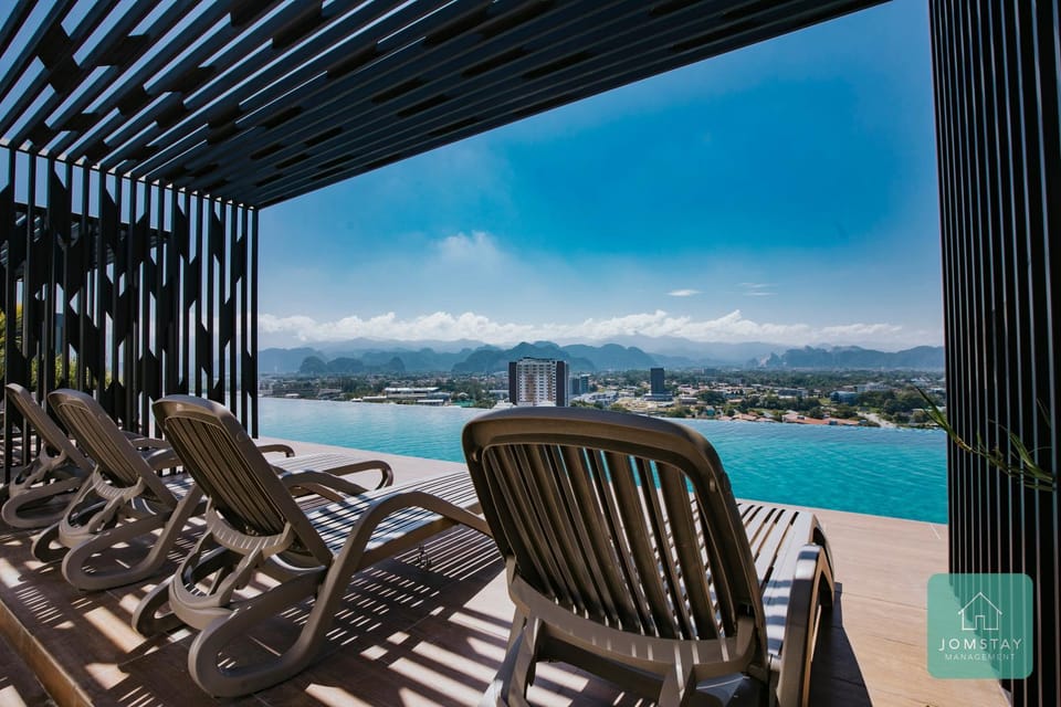 Property building, Day, View (from property/room), View (from property/room), City view, City view, Landmark view, Mountain view, Mountain view, Pool view, Swimming pool, sunbed