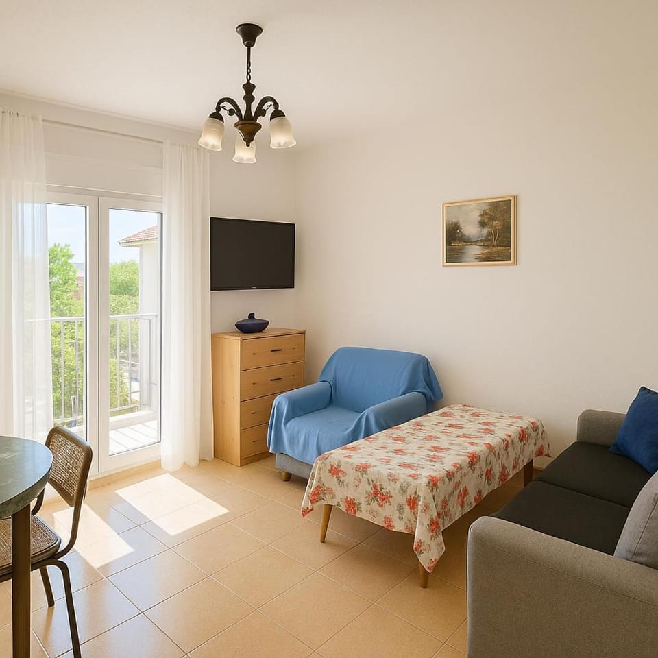 End of The Road ,Orange Apartment in Okrug Gornji