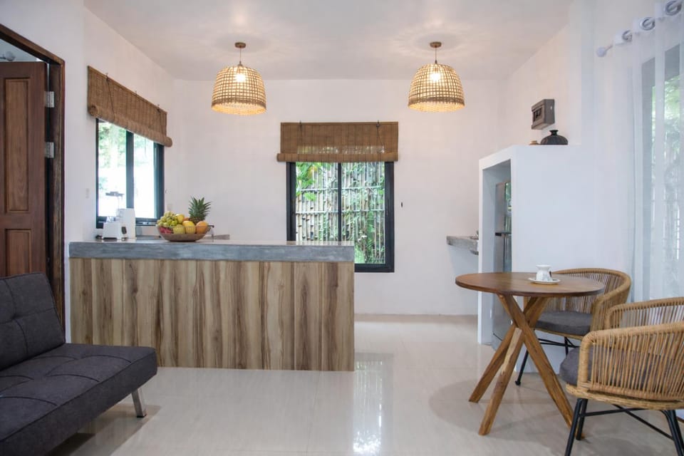 Island`s Pearl Home with Private Patio Quiet & Peaceful, Hin Kong Villa in Ko Pha-ngan Sub-district