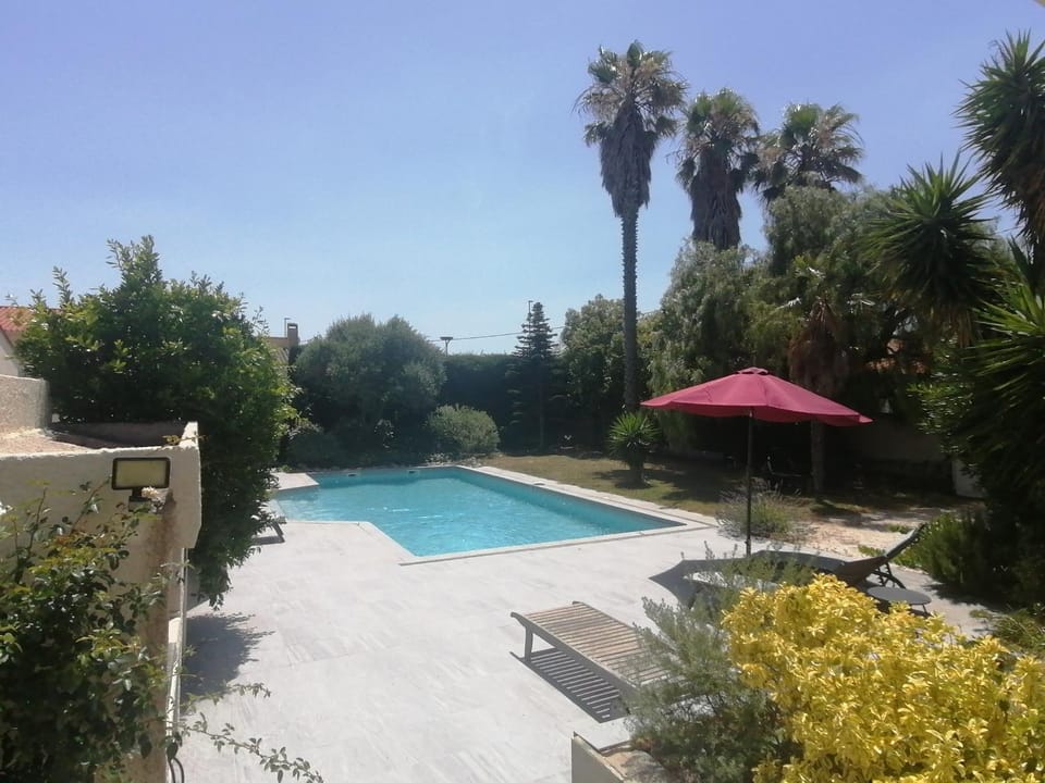 Chambres d'hôtes "TOUTUNCINEMER" Bed and Breakfast in Perpignan