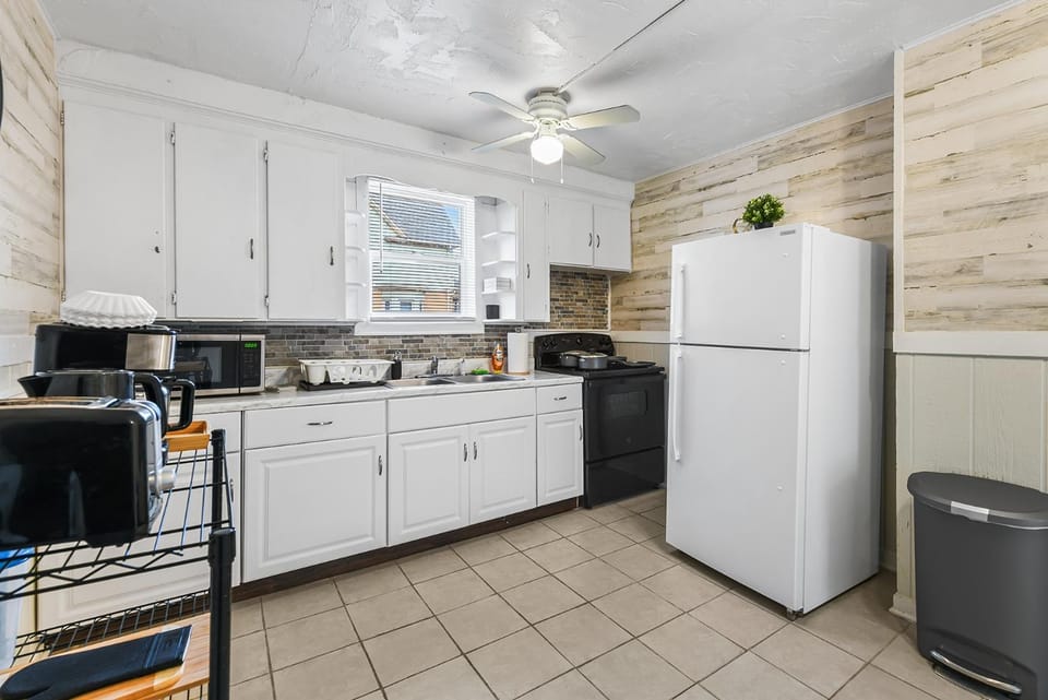 Kitchen or kitchenette, oven, stove, toaster