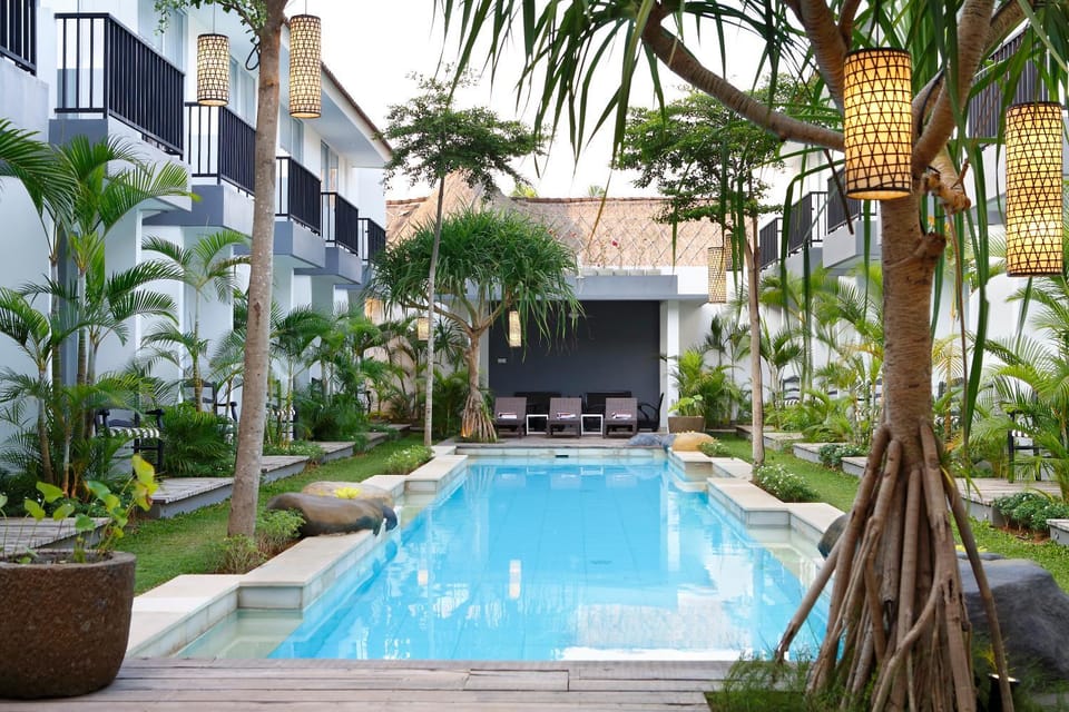 Property building, Swimming pool