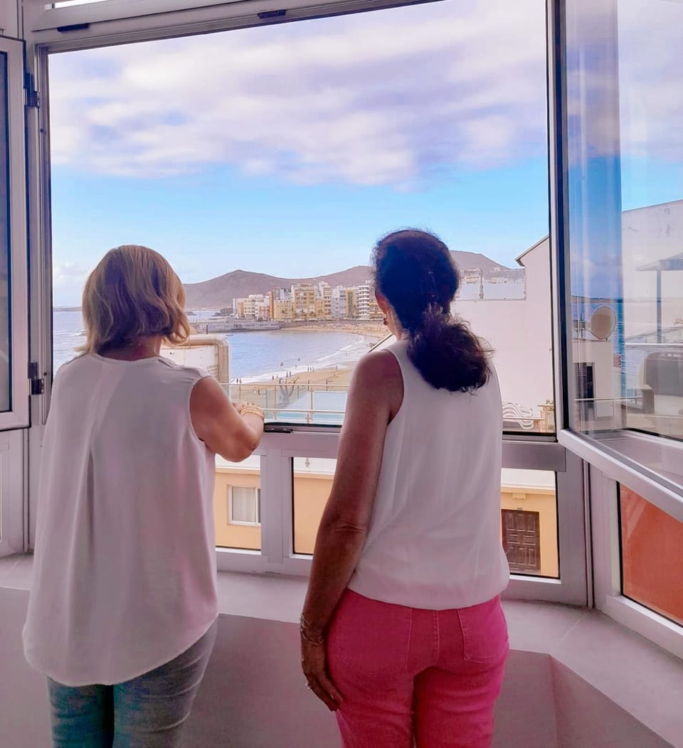 View (from property/room), Balcony/Terrace, Guests, Sea view