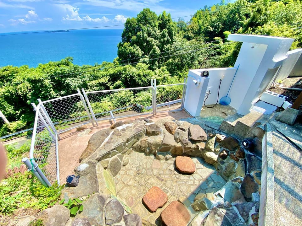 露天風呂オーシャンビューBlue Ocean IZU Villa in Shizuoka Prefecture