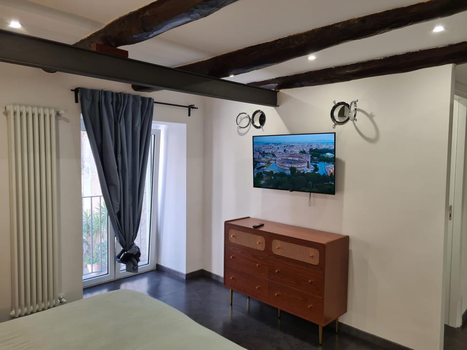 L'ORLANDO INNAMORATO Apartment in Naples