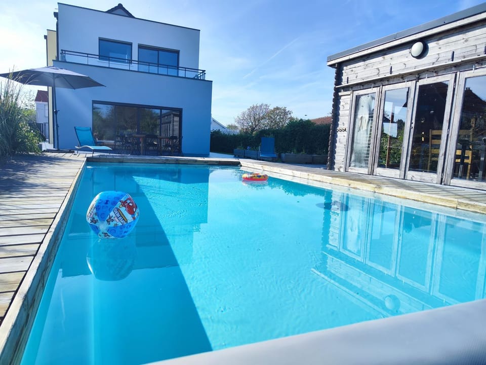 Villa Oriel avec piscine privée à NEUFCHATEL-HARDELOT Villa in Hauts-de-France