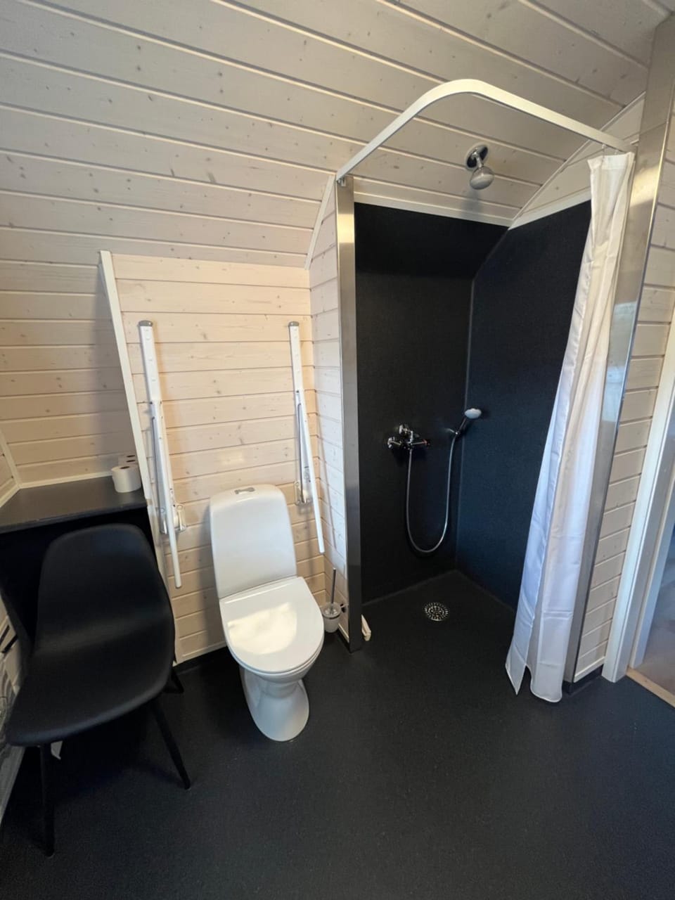 Bathroom, Facility for disabled guests, acessibility