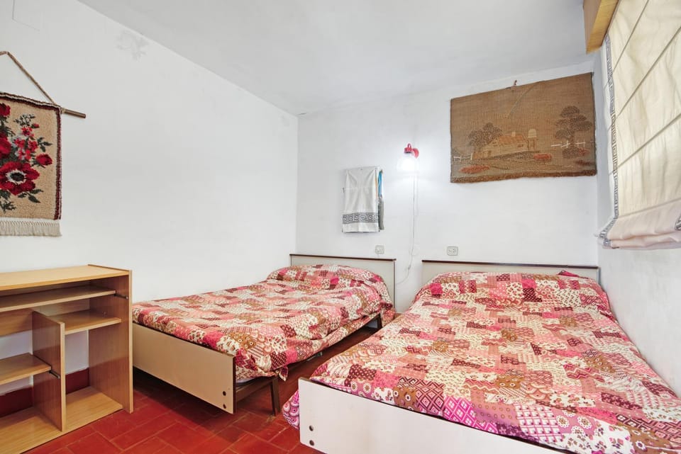 Property building, Living room, Bedroom