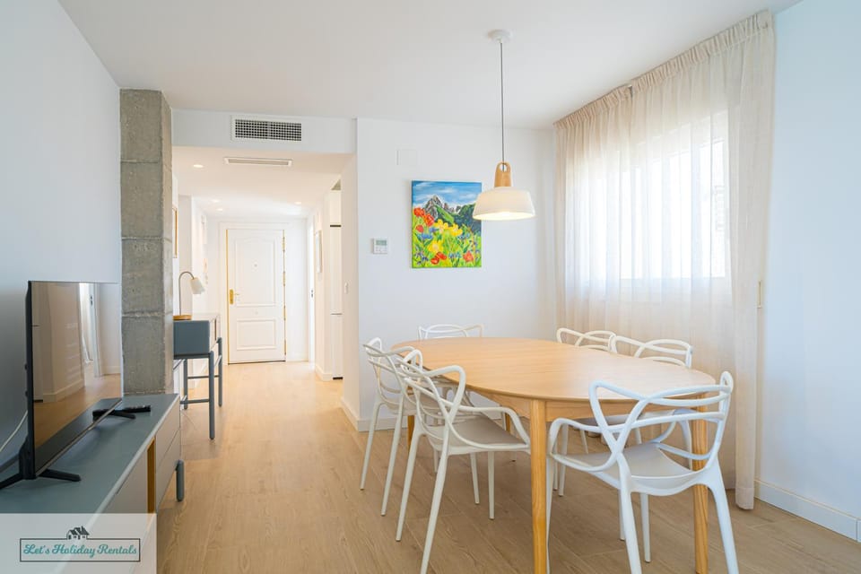 Brend new beach Apartment 3 bed 2 bath Play Camp Apartment in El Campello