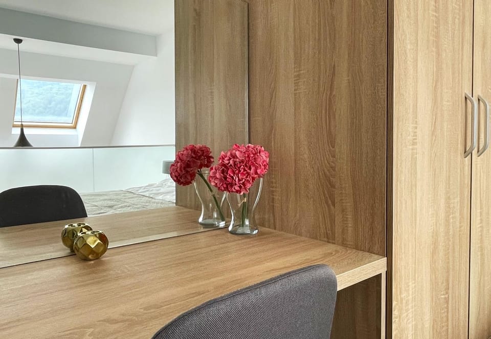 Bedroom, hair dresser, wardrobe