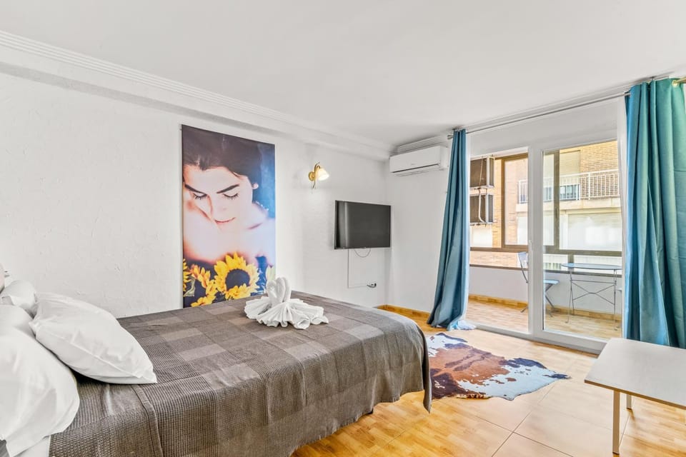 Property building, Living room, Bedroom