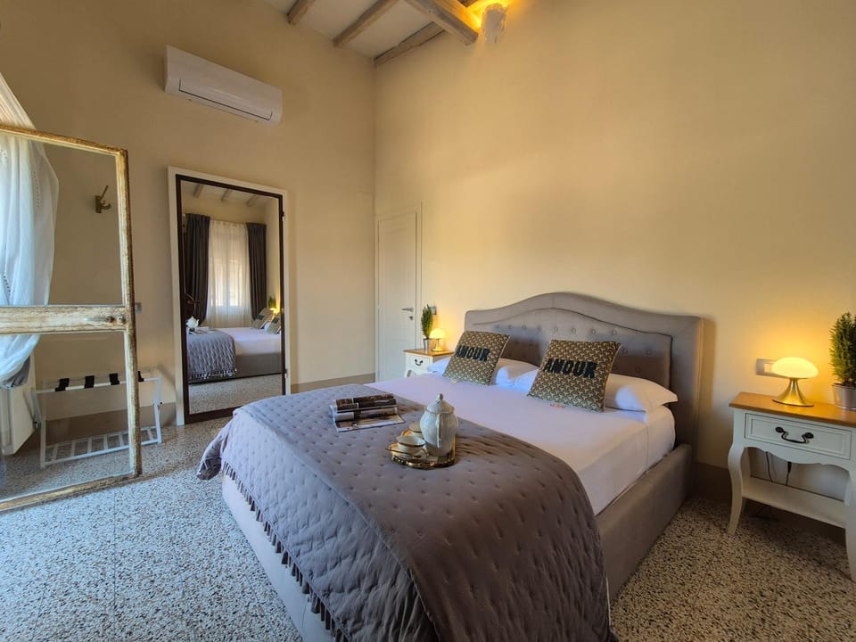 Residenza d'Epoca CAVALIERE - Romantic Rooms Bed and Breakfast in Tuscany