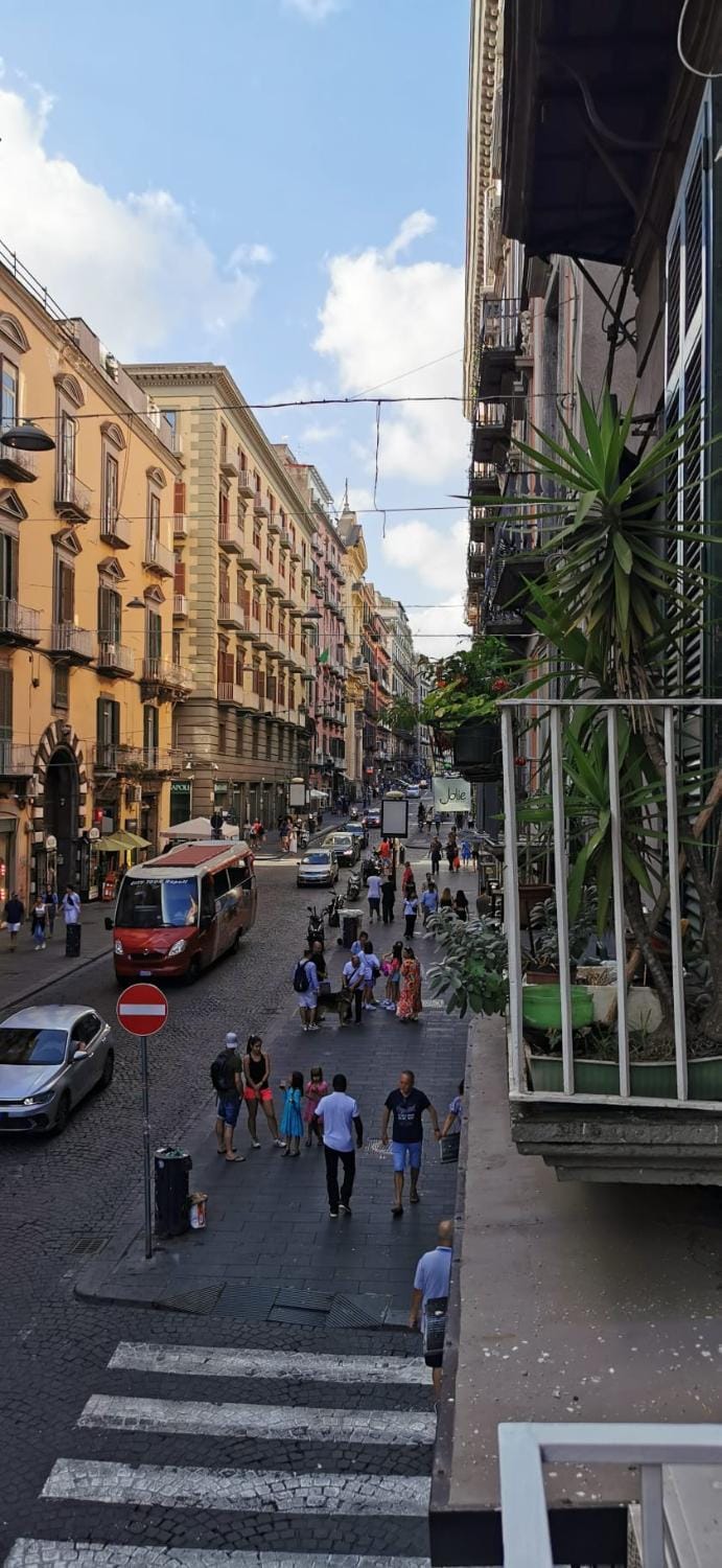 Neighbourhood, Street view