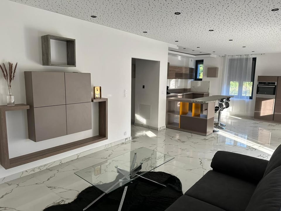 Appartement T3 Terrasse Apartment in Auvergne-Rhône-Alpes