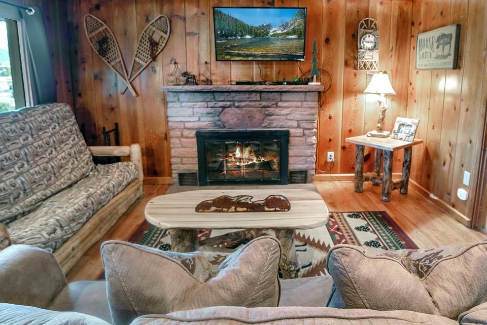 Lazy R Cottages- 9 cabin Cabin in Estes Park