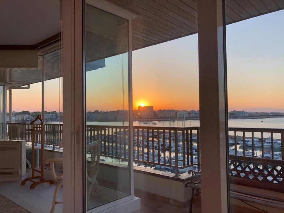 View (from property/room), Sea view, Sunset