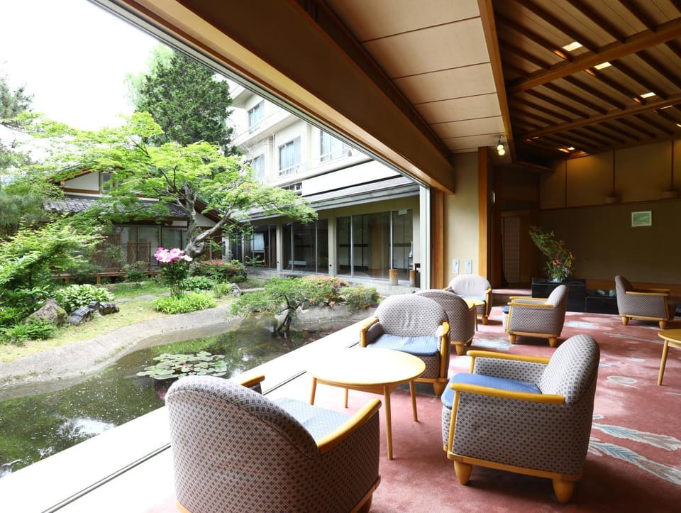 Lobby or reception, Lounge or bar, Garden view