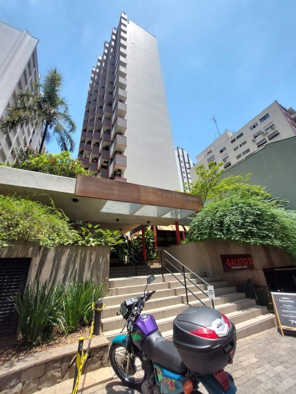 Property building, Facade/entrance
