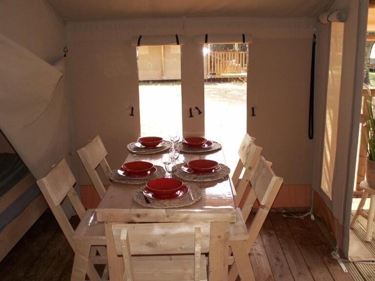 Camping les Silhols Campground/ 
RV Resort in Provence-Alpes-Côte d'Azur