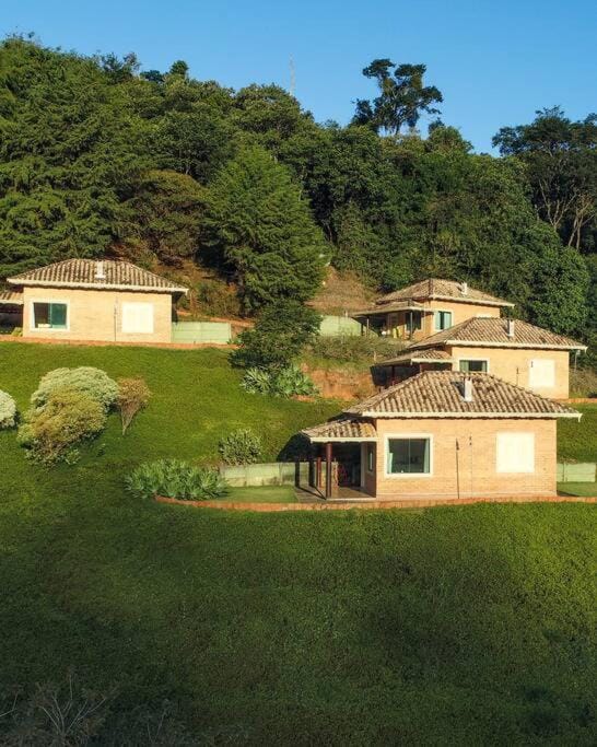 Recanto dos Beija flores, Chalé Lantana c House in State of São Paulo