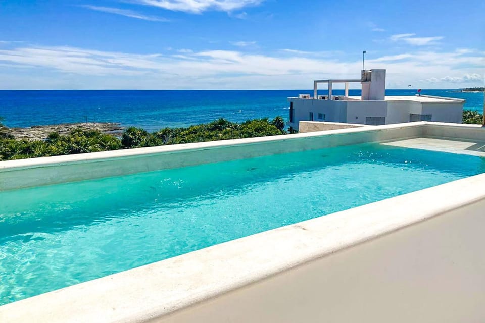 Sea view, Swimming pool