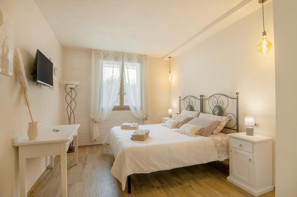 Living room, Bedroom