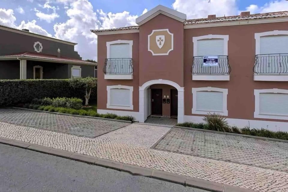 Property building, Parking
