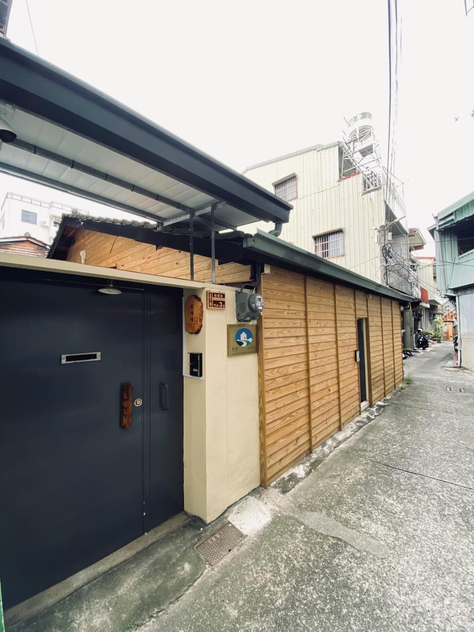 家暖暖,老屋新生,房源內有戶外空間,嘉義市民宿013號 Chalet in Taiwan, Province of China