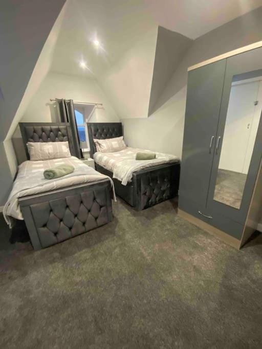 A modern and homely apartment Apartment in Scotland