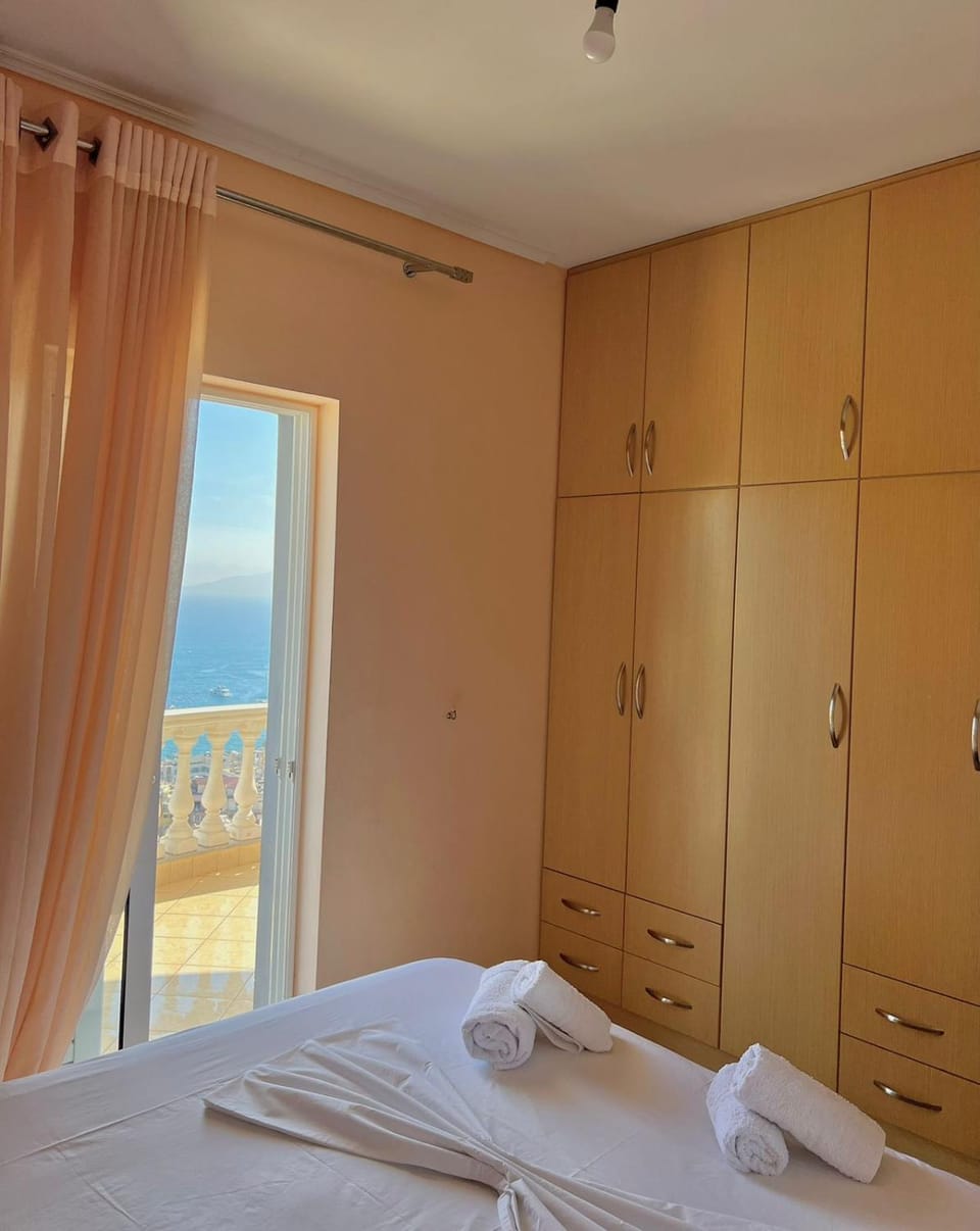 Bed, Natural landscape, Photo of the whole room, Bedroom, Sea view, towels, wardrobe