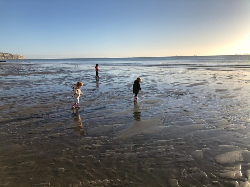 Day, People, Natural landscape, Beach, Sea view, children, group of guests