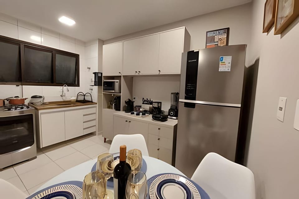 Dining area, Food, Meals, Lunch, Dinner