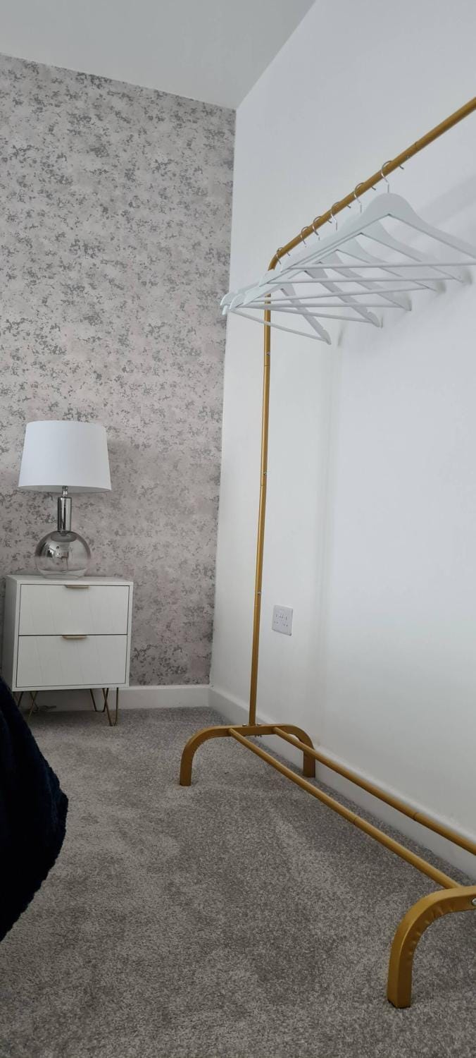 Contractors & Families Large Drive M1 M69 Wifi Apartment in Leicester