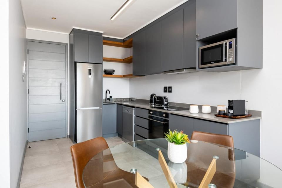 Luxury Bellagio 304 Two Bed with Inverter Apartment in Umhlanga