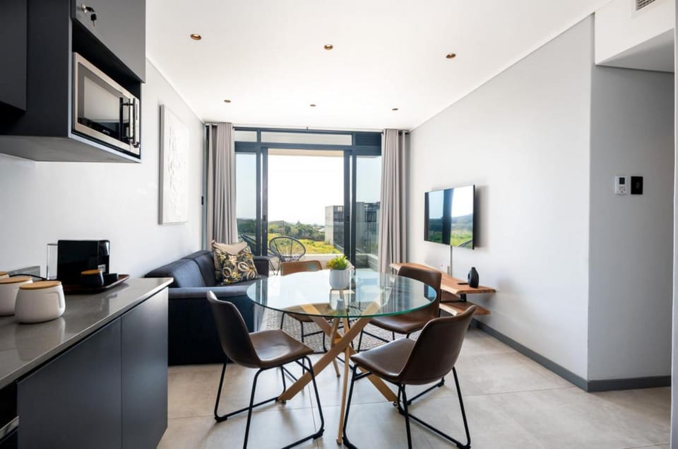 Luxury Bellagio 304 Two Bed with Inverter Apartment in Umhlanga