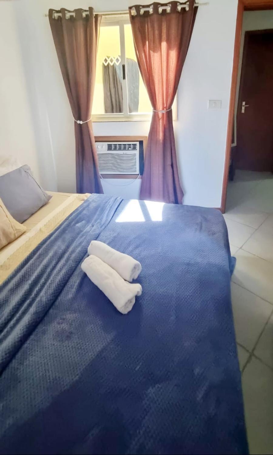 Bed, Photo of the whole room, Bedroom, towels, air conditioner