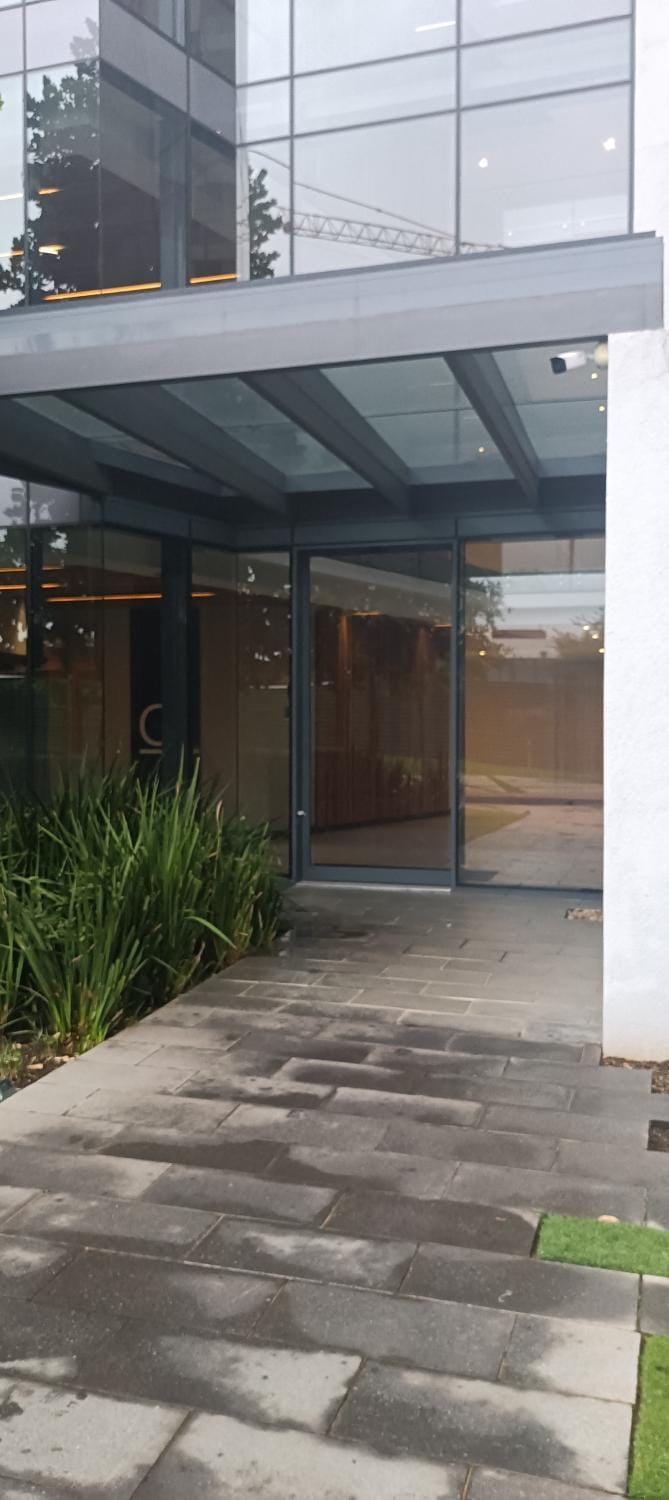 Menlyn Maine Trilogy Penthouse 42 Apartment in Pretoria