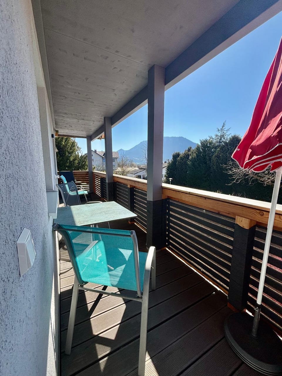 Natural landscape, View (from property/room), Balcony/Terrace, Dining area, Mountain view