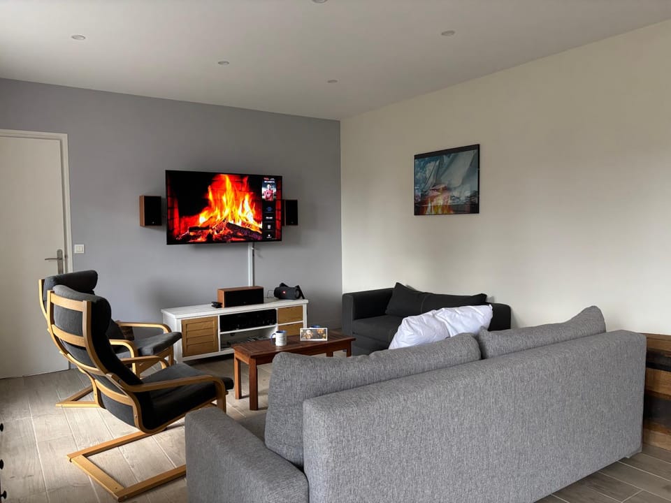 TV and multimedia, Living room, Seating area