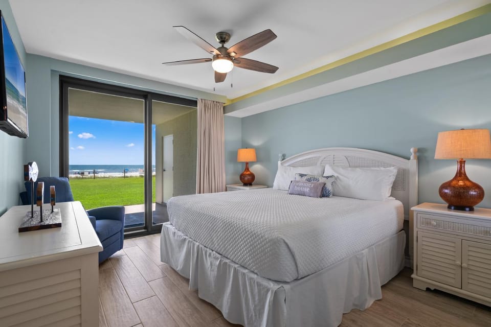 Summer House Unit 105B House in Orange Beach