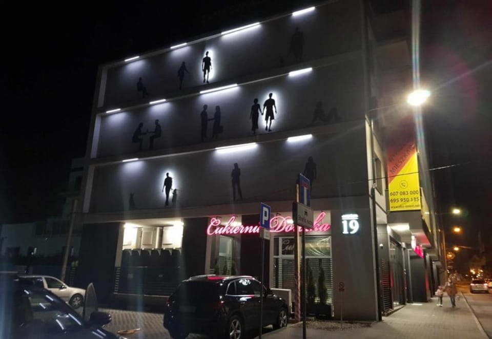 Apartament Delfin - Na Wspólnej Centrum PKP Kielce Główne Sienkiewicza - Garaż Podziemny -f-vat Apartment in Poland