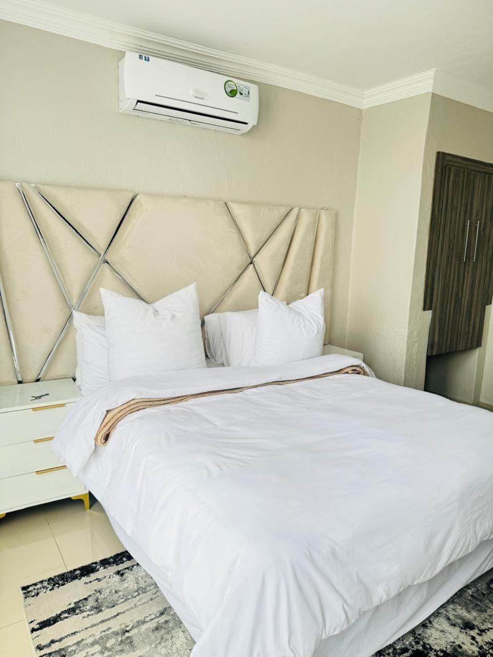 The Holiday House Harties Bed and Breakfast in Gauteng
