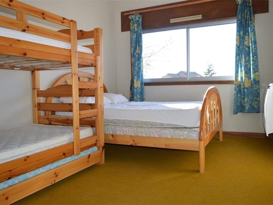 Appartement cosy 2 pièces, terrasse ensoleillée, skis aux pieds, animaux acceptés, Bolquère - FR-1-592-59 Apartment in Bolquère