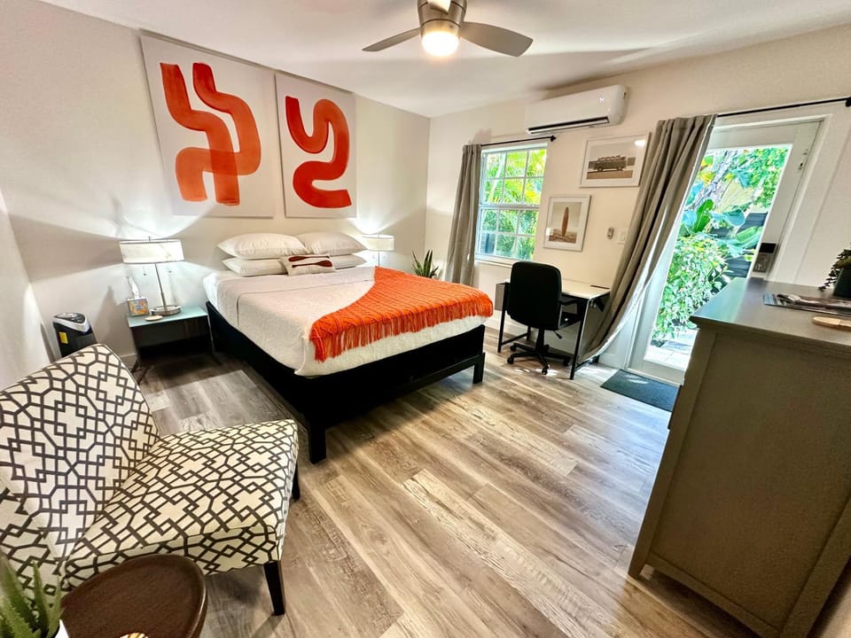 The Agustin Guesthouse - Men Only Clothing Optional Bed and Breakfast in Fort Lauderdale
