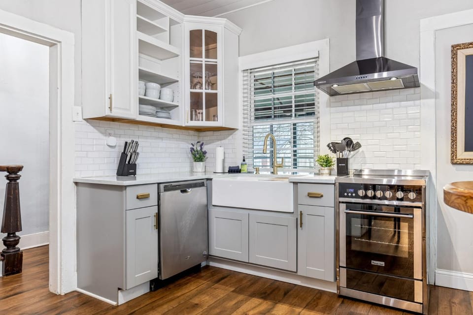 Kitchen or kitchenette, Photo of the whole room